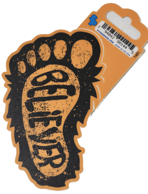 A sticker of a foot print with the word " believer ".